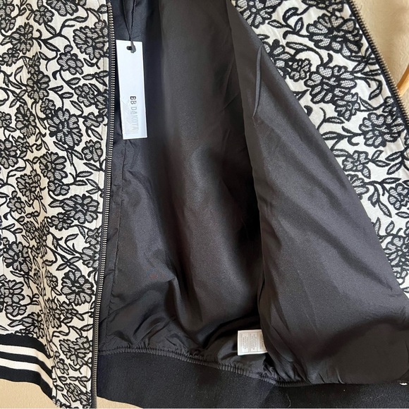 BB Dakota Floral Jacquard Addie Bomber Jacket - Picture 10 of 12